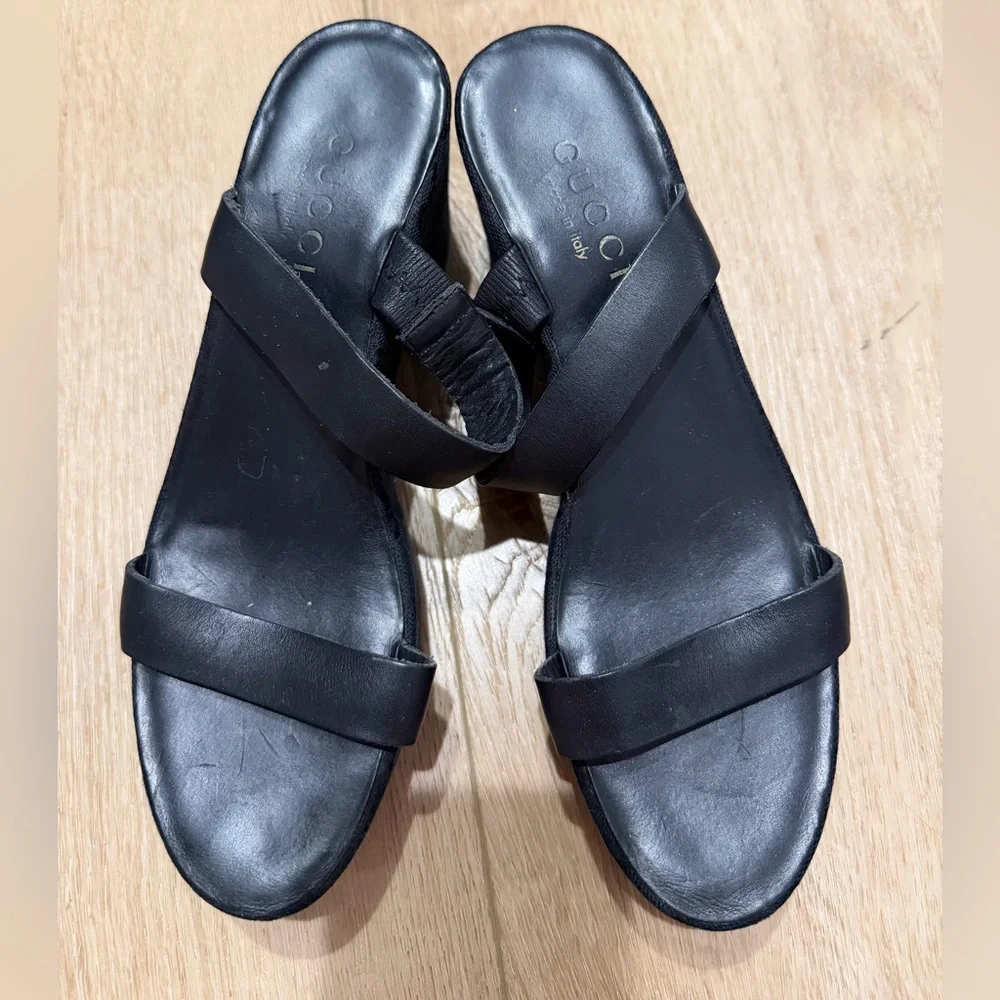 Gucci Black & Navy GG Sandals